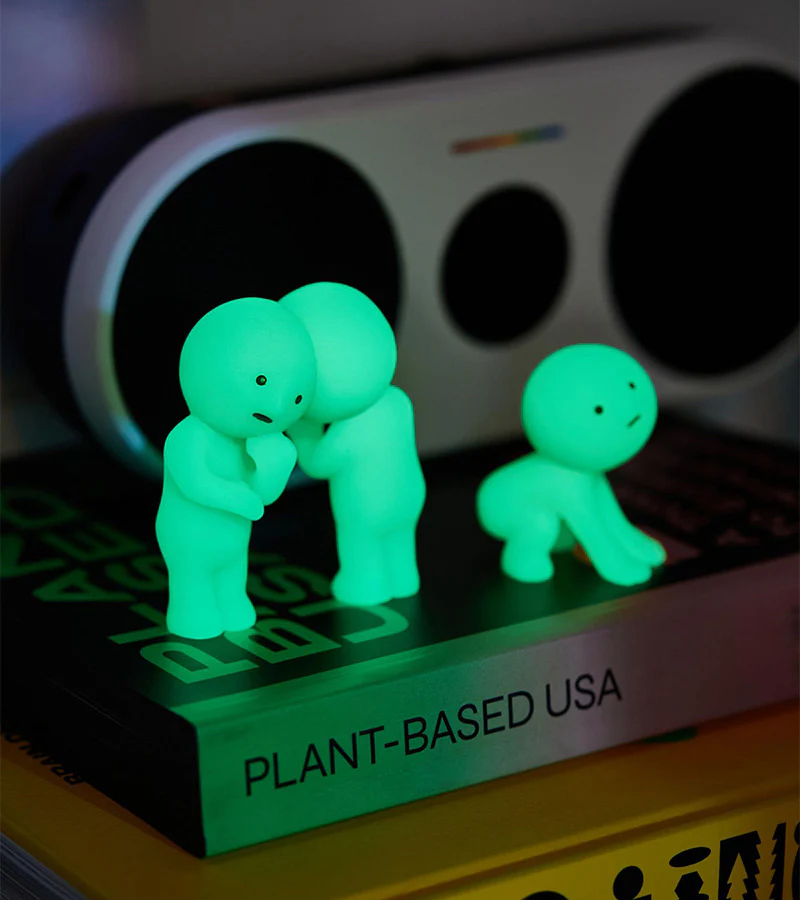 Figurine fluorescente Smiski - série Living - Image 2